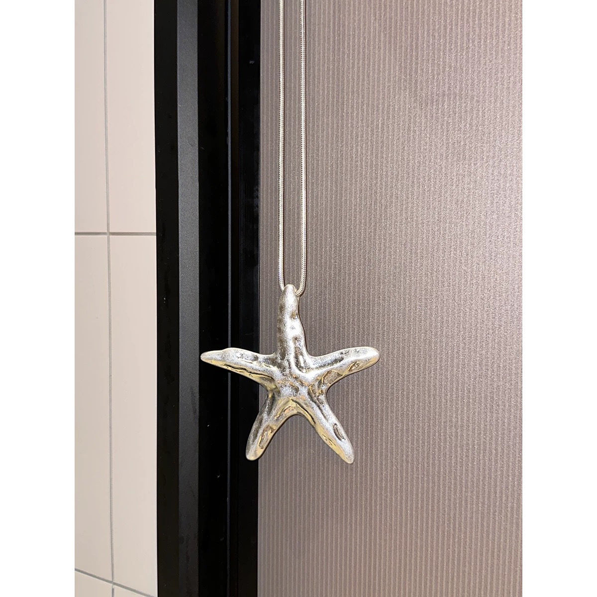 Vintage Style Silver Starfish Necklace