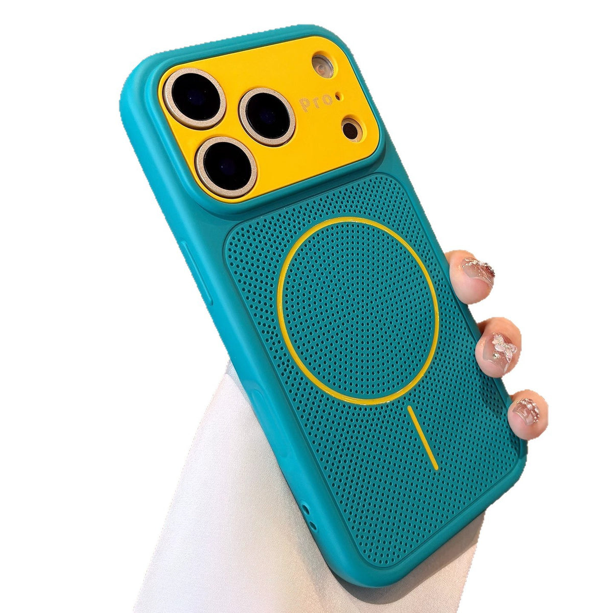 Contrast Lens-Guard Cooling Case for iPhone