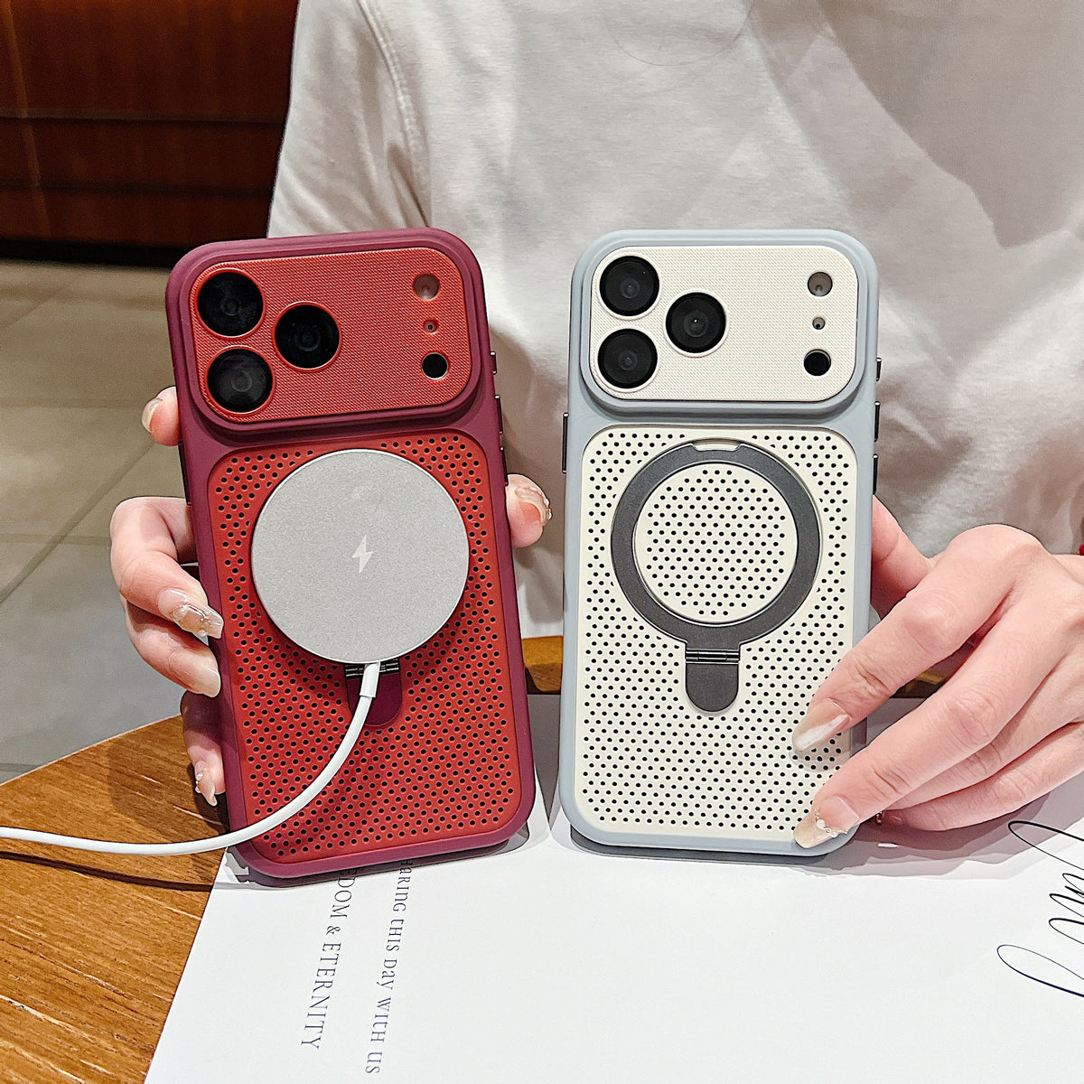 Cooling Mesh Stand Case for iPhone